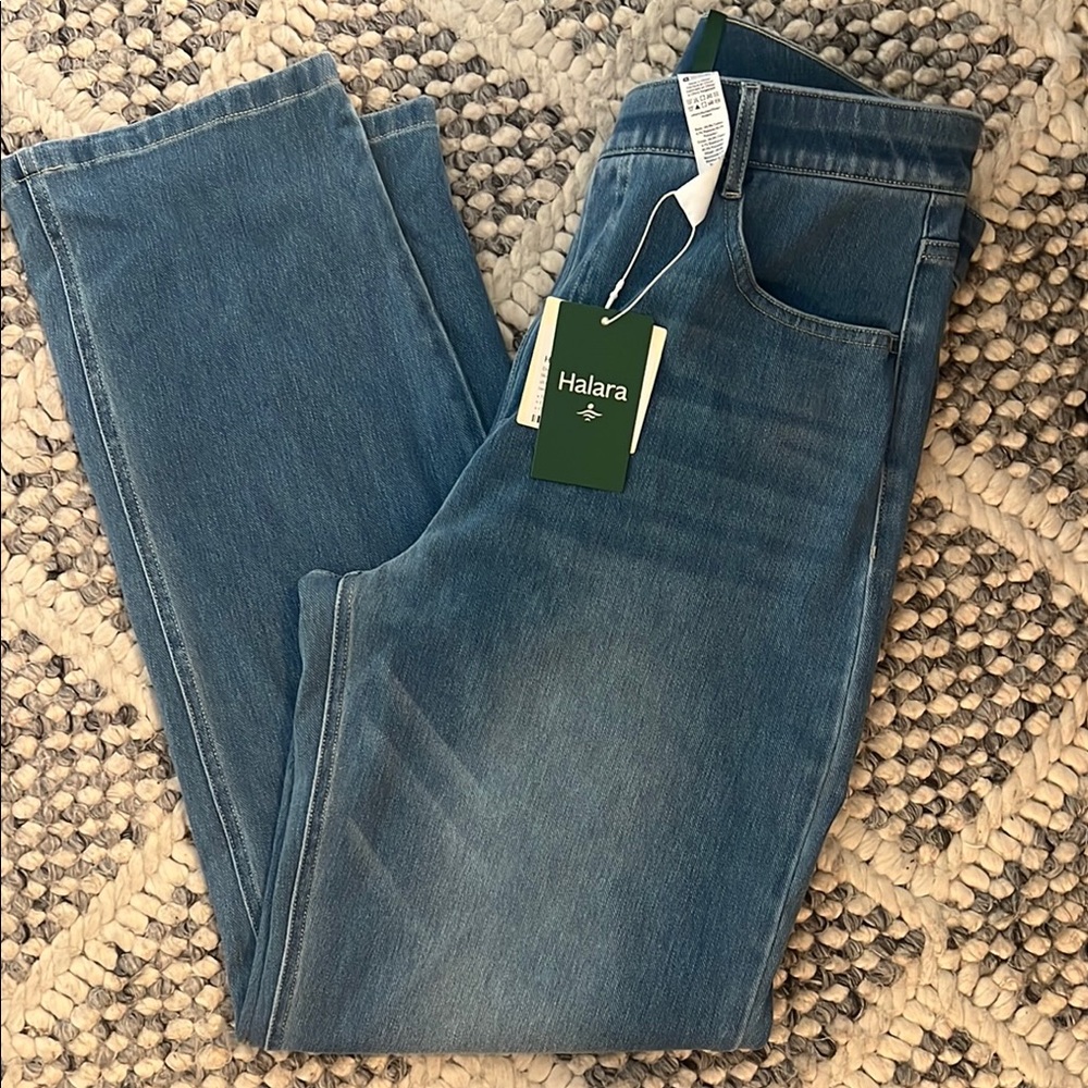 Halara Flex™ High Waisted Pockets Straight Leg Washed Casual Jeans